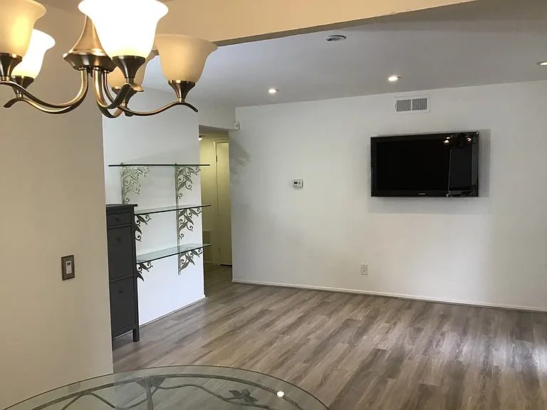 6878 Navajo Rd #25 — Photo 5