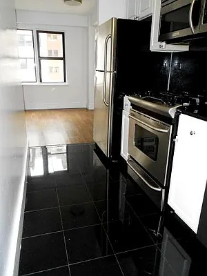 Rented by CitySites Real Estate Group | media 17