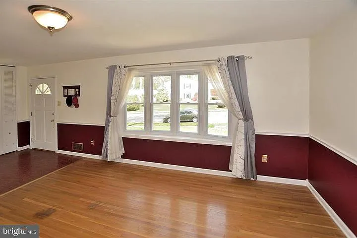 8303 Brixton St — Photo 2
