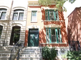 1438 W Polk St #1, Chicago, IL 60607