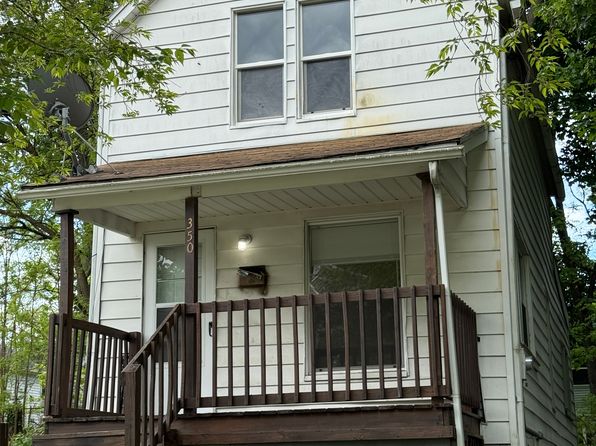 350 Robert St