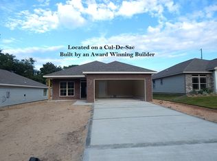 20 9th St, Shalimar, FL 32579