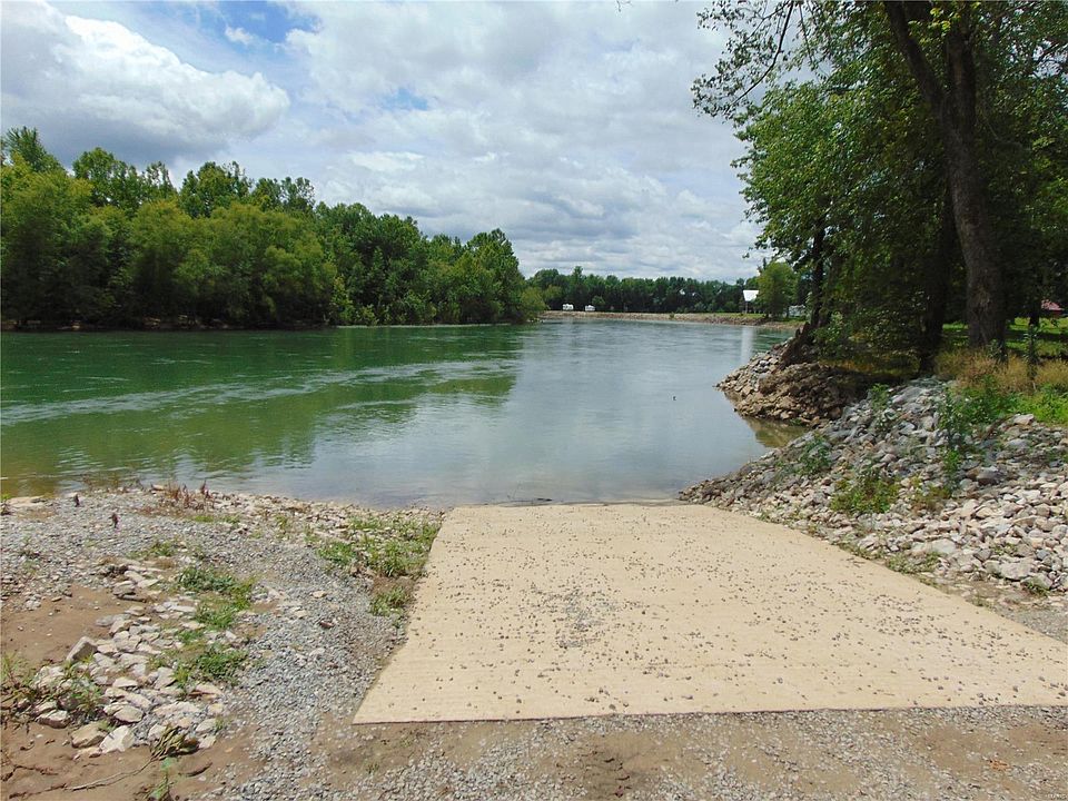 1st image of 472 Paradise Acres