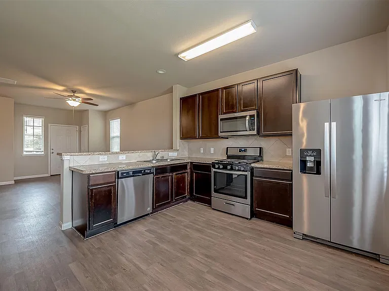 17219 Quiet Song Ct — Photo 16