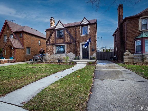 2nd image of 3930 Yorkshire Rd