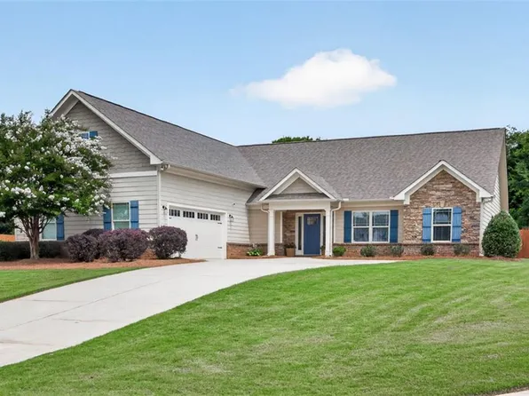 1251 Daniel Dr, Jefferson, GA 30549