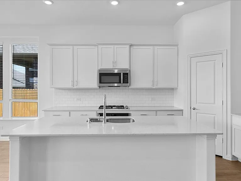812 Morwenna Rd — Photo 8