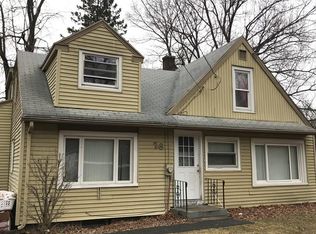 28 Jennings St, Springfield, MA 01119