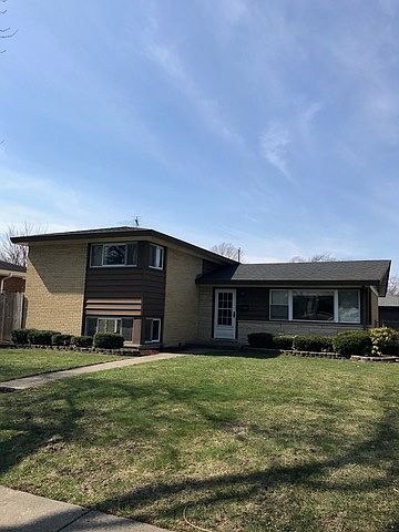 1st image of 120 David Dr