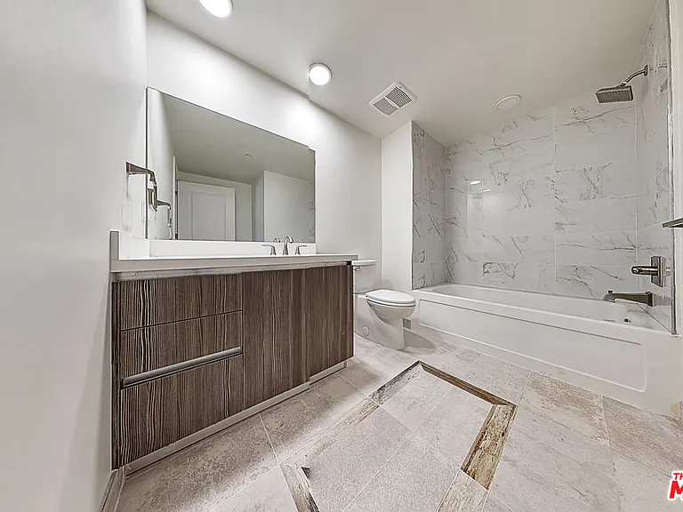 1070 S Bedford St #205 — Photo 15