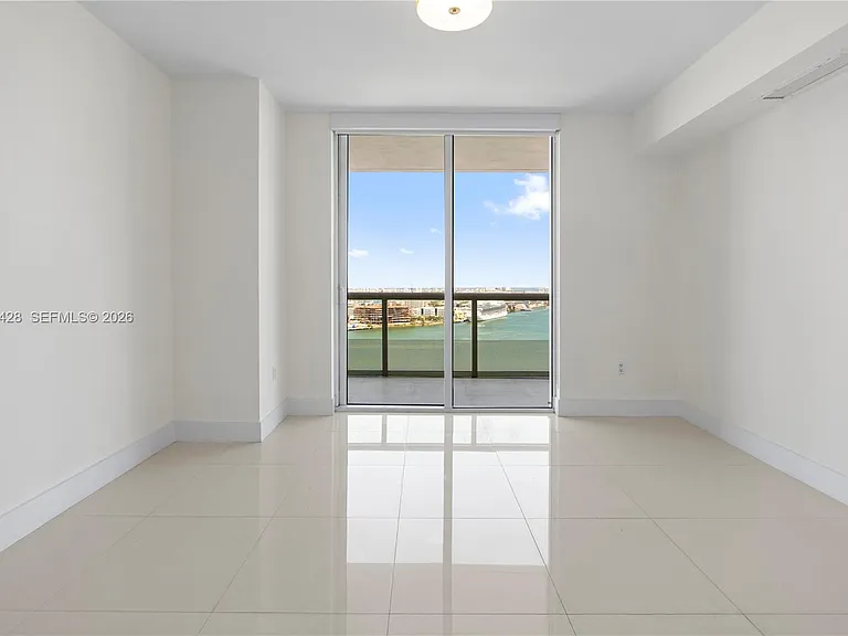 50 Biscayne Blvd #2604 — Photo 33