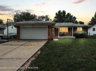 4101 Windward Dr, Lansing, MI 48911