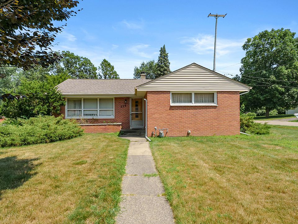 1st image of 239 W Hamilton Ln