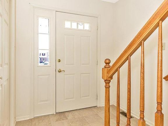 3rd image of 104 E Hammaker St