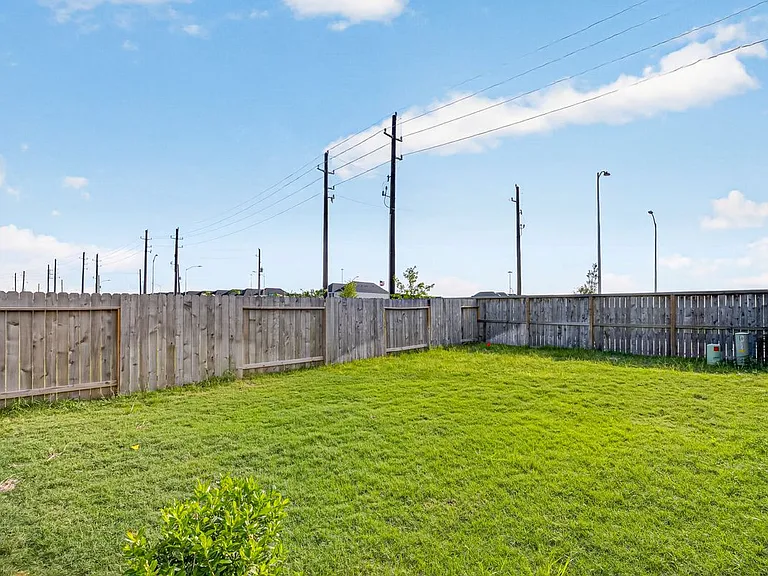 10206 Penryn Forest Trl — Photo 23