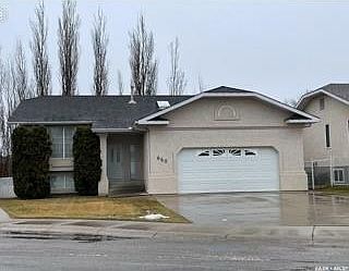 1st image of 660 Aaron Dr