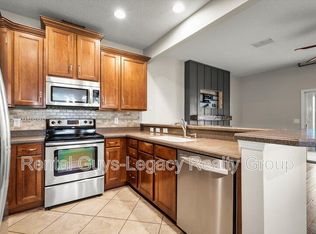 13354 Solar Dr, Jacksonville, FL 32258