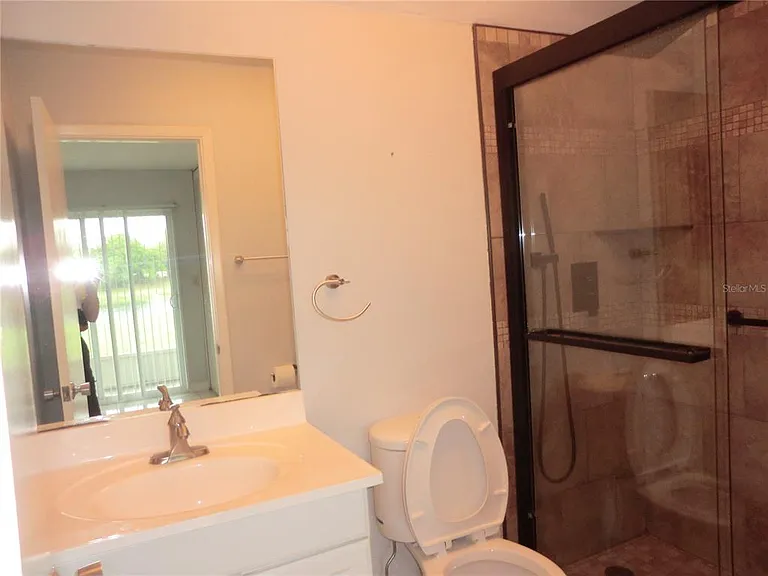 201 Kings Blvd #15 — Photo 12