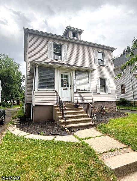 1st image of 245 4Th Ave