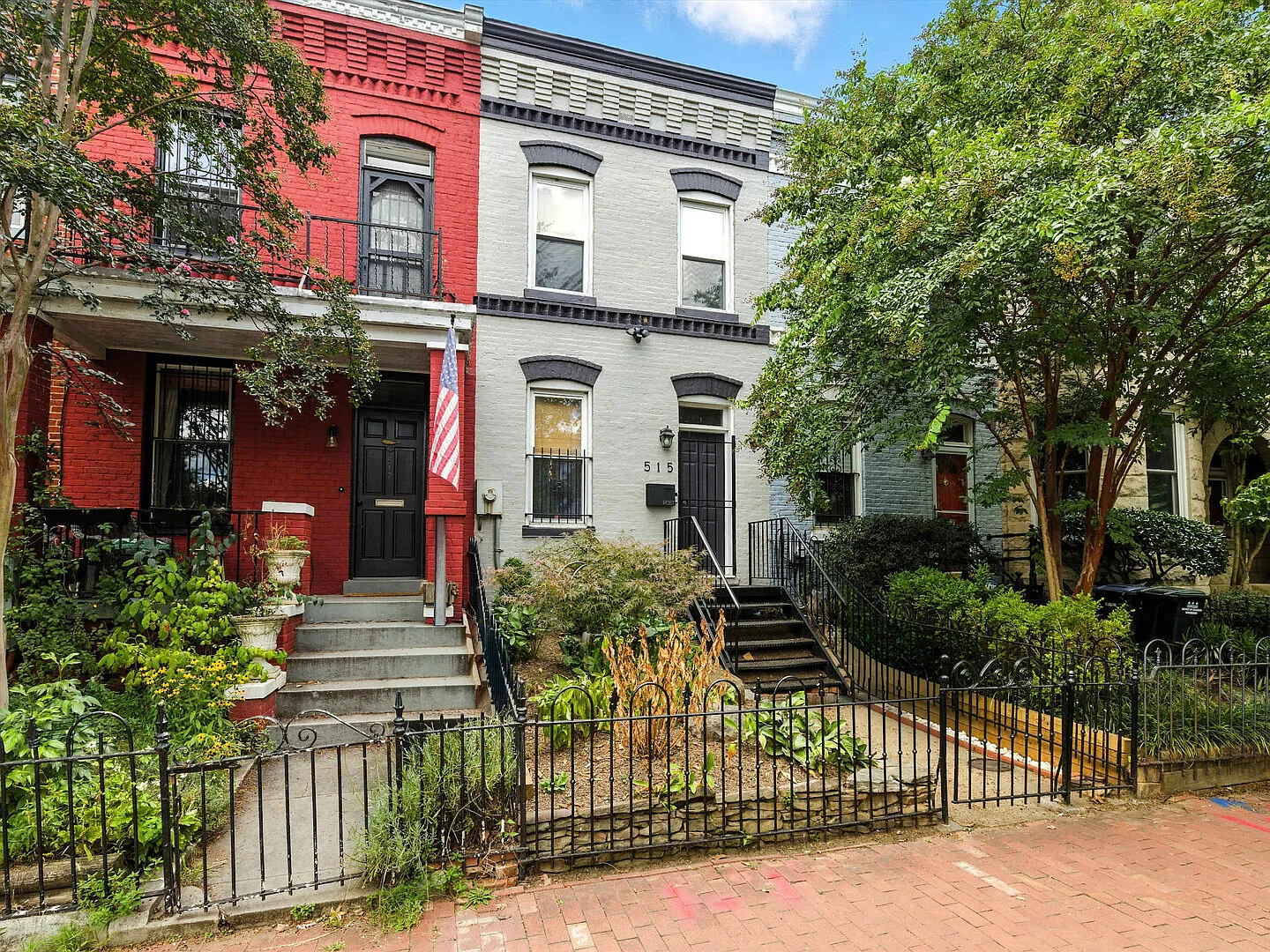 Capitol Hill Retreat Modern 2BR — Photo 3