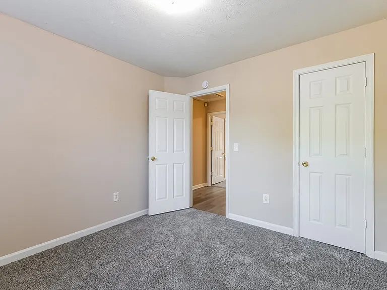 5400 Princeton Oaks Dr — Photo 14