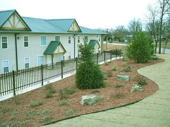 22185 Highway Y, Saint Robert, MO 65584