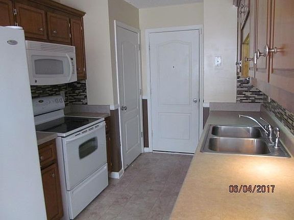 4th image of 3820 McAllister Dr