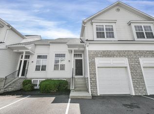 8277 Deering Oaks Dr, Blacklick, OH 43004