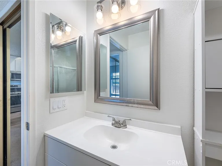 305 Orange Blossom — Photo 22
