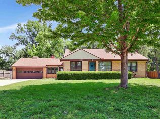 1612 N Highland Dr, Augusta, KS 67010