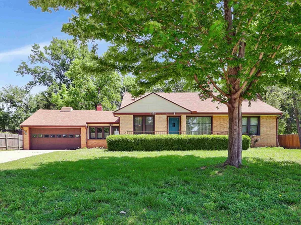 1612 N Highland Dr, Augusta, KS 67010