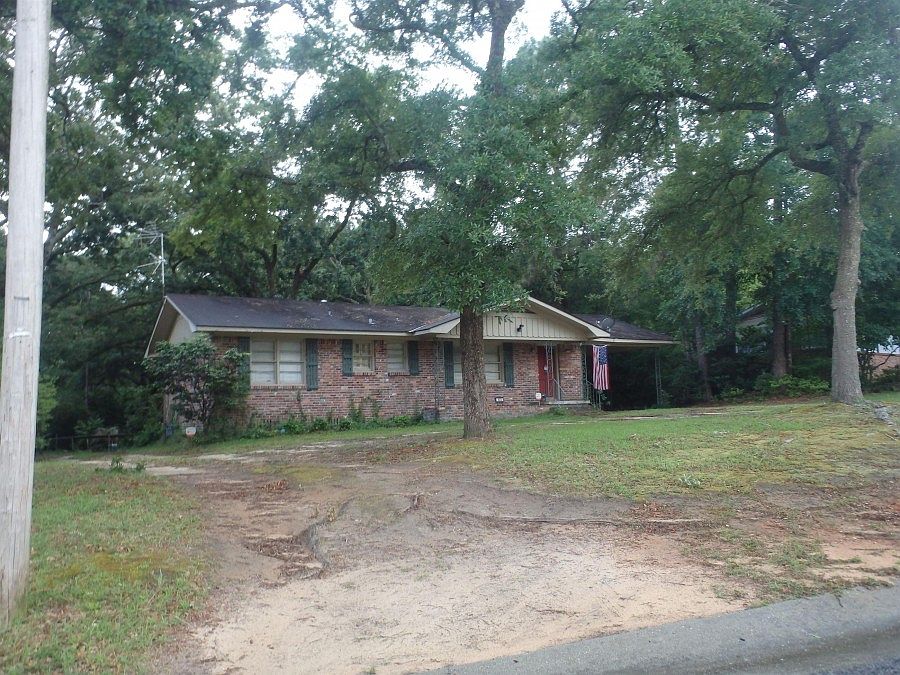 2nd image of 5213 Marietta Dr S