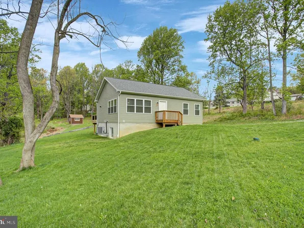 2 Maxine Trl, Fairfield, PA 17320