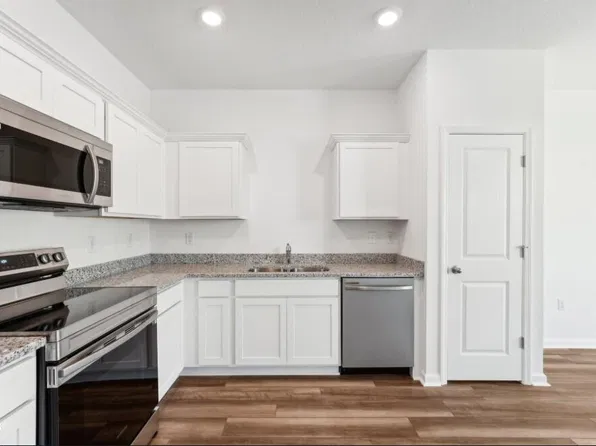 2049 Glen Crossing Dr, Durham, NC 27704