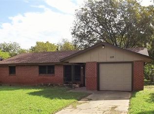 1117 Davis St, Cleburne, TX 76033