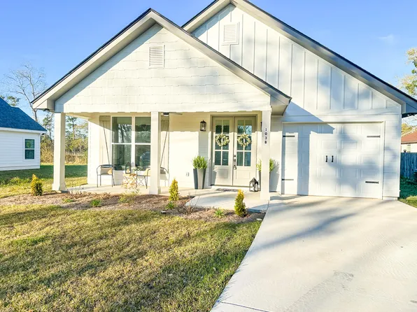 103 B Lakeside Dr, Waveland, MS 14122