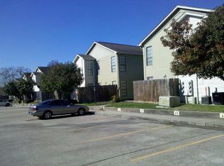 4335 Crow Rd, Beaumont, TX 77706