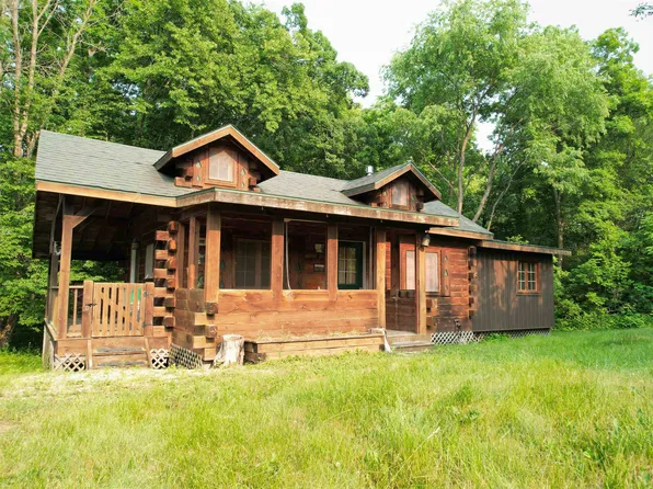 18026 Lewis Ln, Gays Mills, WI 54631