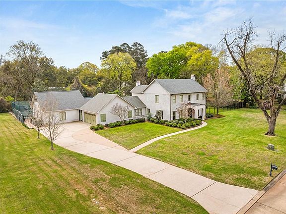 2nd image of 5721 Courtland Pl
