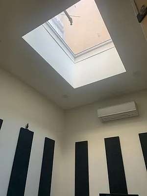 Rented by Carnegie Management Inc | media 10