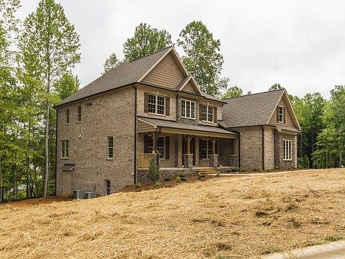 2nd image of 503 Margaret Hiatt Ct