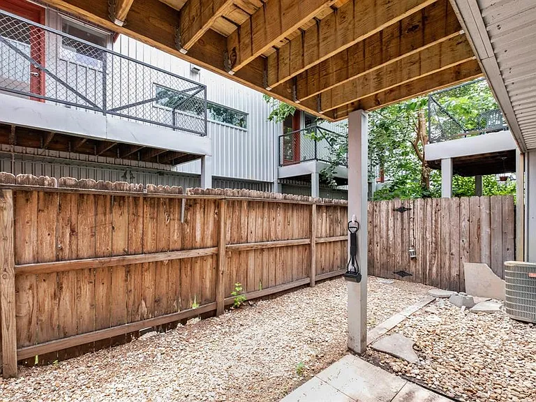 6125 Gehring St — Photo 12