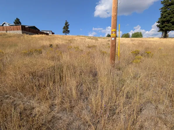 Cloutier Dr #8, Chiloquin, OR 97624