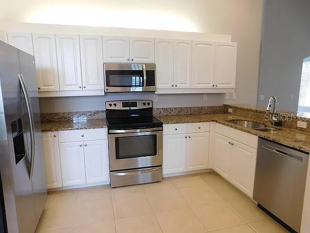 1669 Monarch Dr #204 — Photo 6