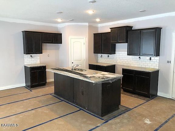 3rd image of 7926 Beeler Ln