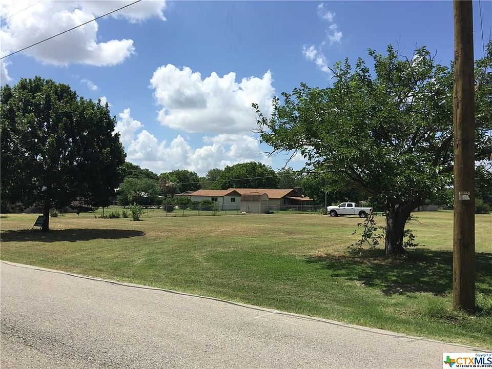 2nd image of 6919 Old Waco Ln