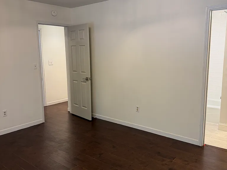 241 Willow Ct #83 — Photo 6