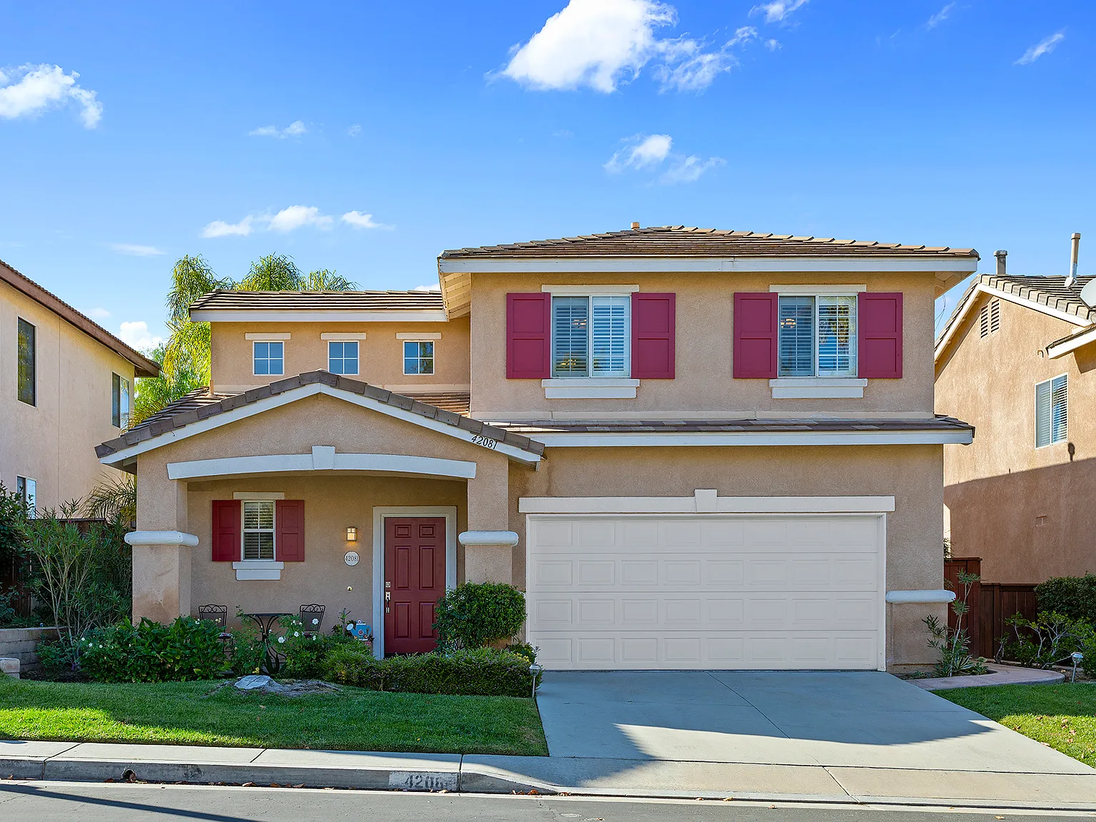 3 bed, 2.5 bath, 1442 sqft, $3,700 — Photo 1