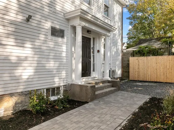 131 Broadway Unit 4, Newport, RI 02840