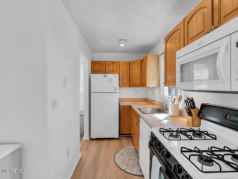 548 Washington Blvd #SEA — Photo 7